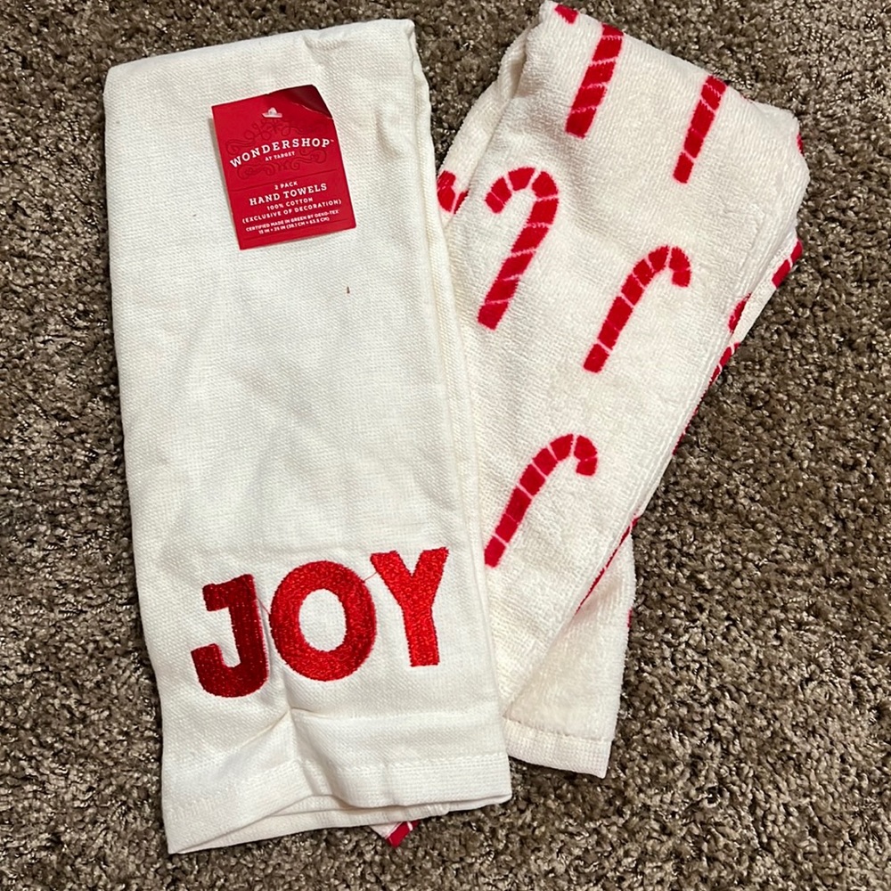 NWT Wondershop 2-pack holiday hand towel